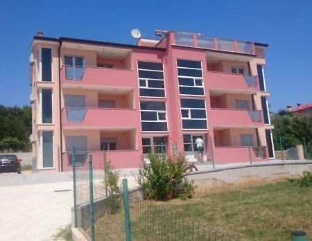 Apartman Leanton Pola Esterno foto