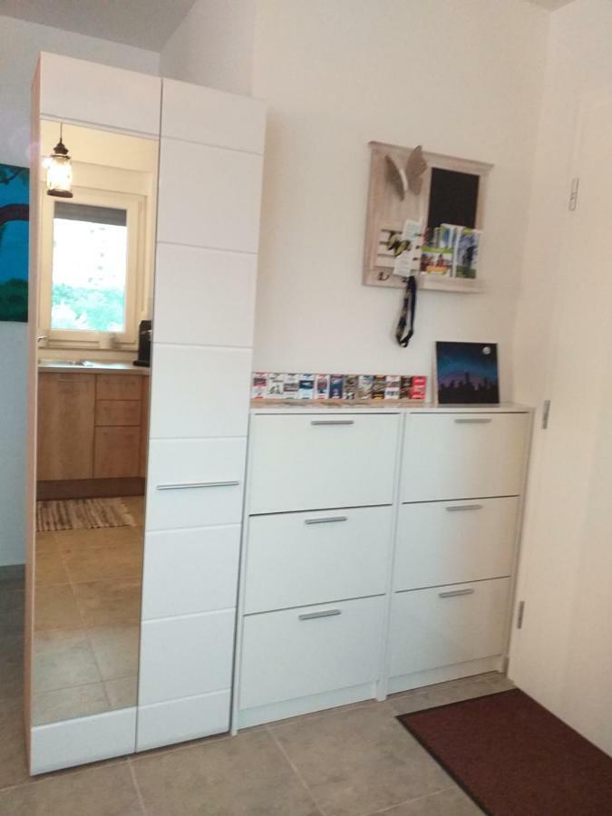 Apartman Leanton Pola Esterno foto